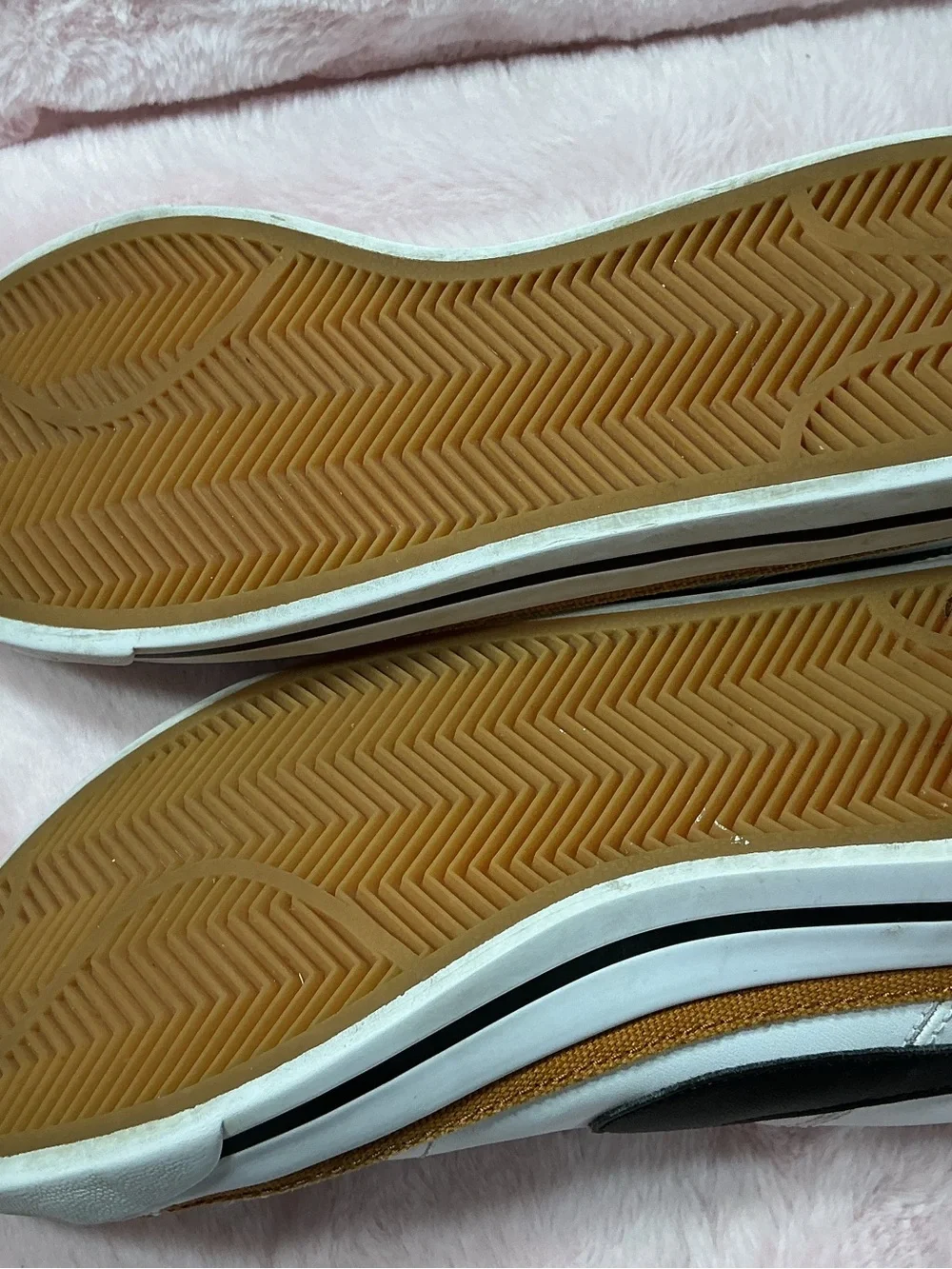 Nike White Sneakers with Black Swoosh and Brown Accent B11